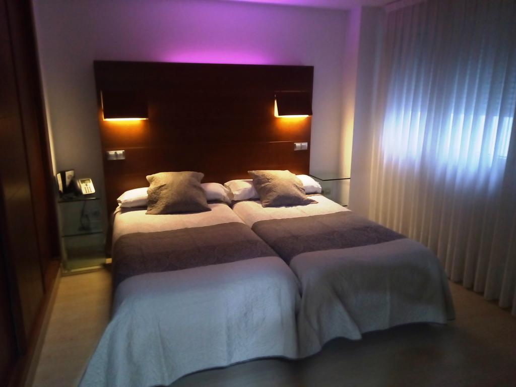 Nap Oviedo Hotel Exterior foto