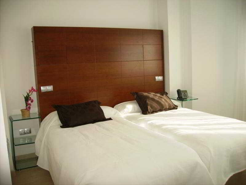 Nap Oviedo Hotel Exterior foto