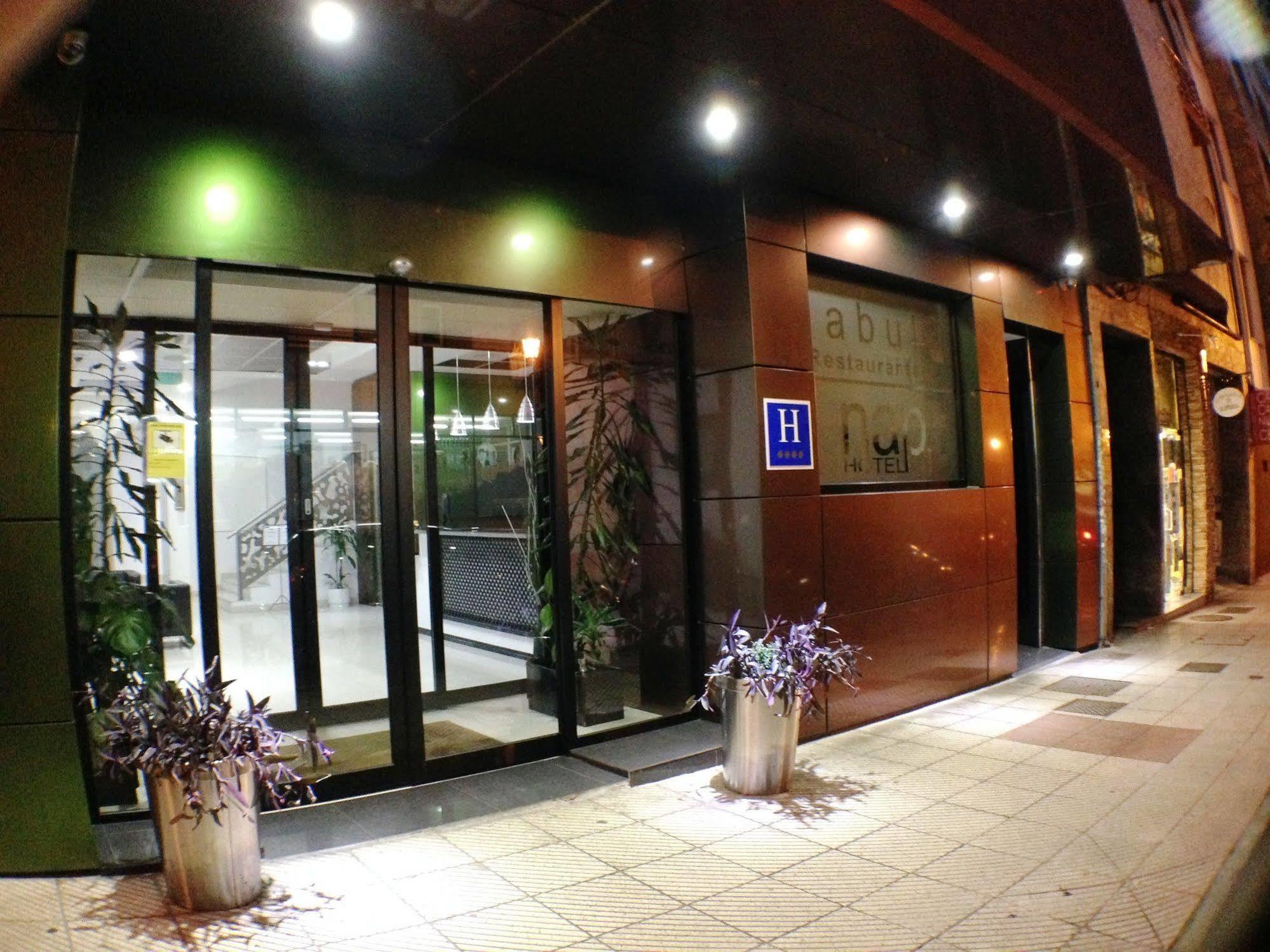 Nap Oviedo Hotel Exterior foto
